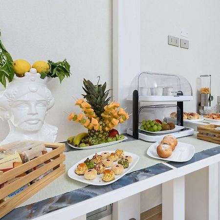 Rivazzurra Beach Rooms ซานวิโต โลคาโป ภายนอก รูปภาพ