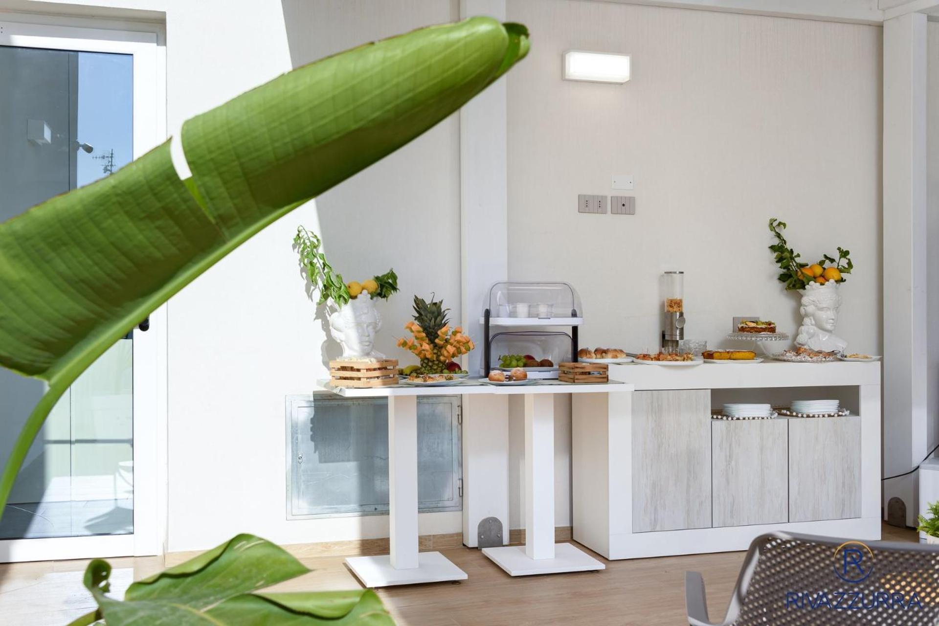 Rivazzurra Beach Rooms ซานวิโต โลคาโป ภายนอก รูปภาพ